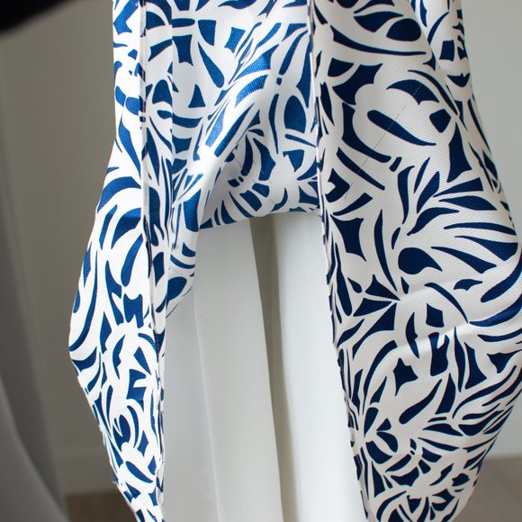 Ann Taylor Old Money Petites Size 2 Navy and White Dress - Picture 9 of 13